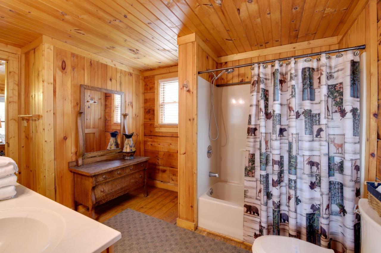 Smoky Mountains Cabin With Hot Tub, Deck And Views! Sevierville Ngoại thất bức ảnh